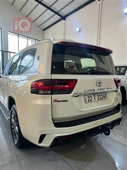 تويوتا لاندكروزر